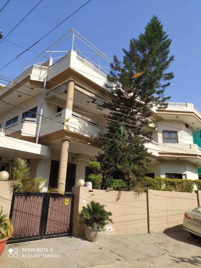 Happy Homestay Jaipur Eksteriør billede