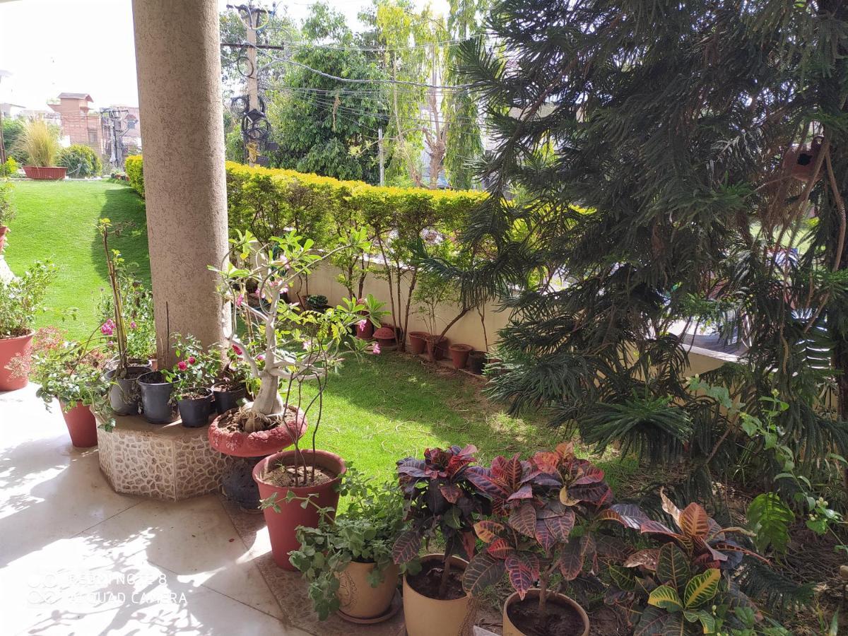 Happy Homestay Jaipur Eksteriør billede